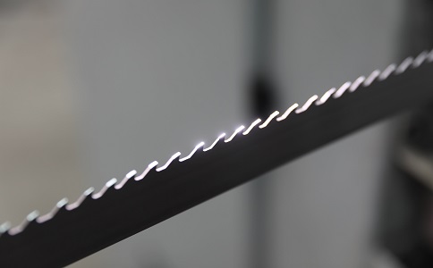 庆阳双金属带锯条产生切削噪音的原因具体有哪些？